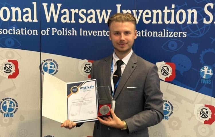 Srebrny medal IWIS 2025 dla naukowców Politechniki Poznańskiej