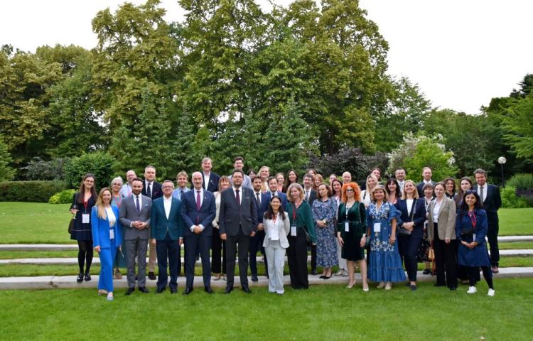 Uczestnicy French–Polish Symposium podczas wspólnego zdjęcia 