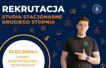 Granatowa grafika z pomarańcowymi ikonkami różnych kierunków studiów. Po prawej stronie chłopak wskazuje na napis "rekrutacja studia stacjonarne drugiego stopnia", w lewym dolnym rogu napis 