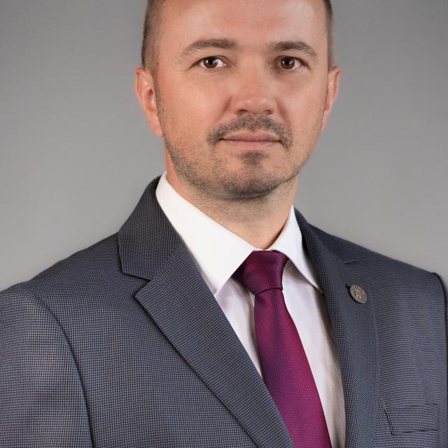 prof. dr hab. inż. Wojciech Sumelka - Prorektor ds. nauki